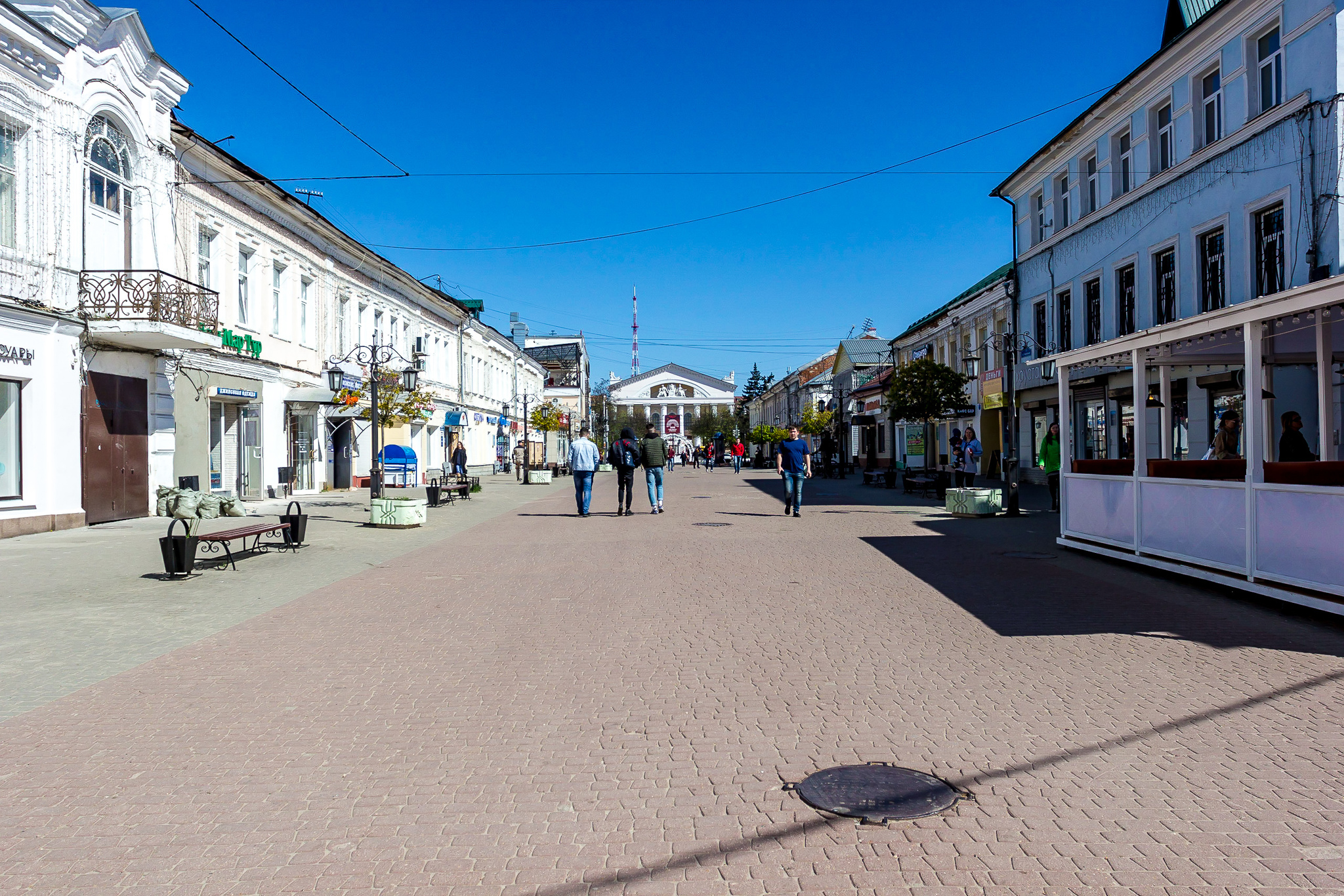 Камеры города калуги. Калуга ул Театральная. Калужский Арбат ул Театральная. Калужский Арбат в Калуге. Улица Театральная город Калуга.