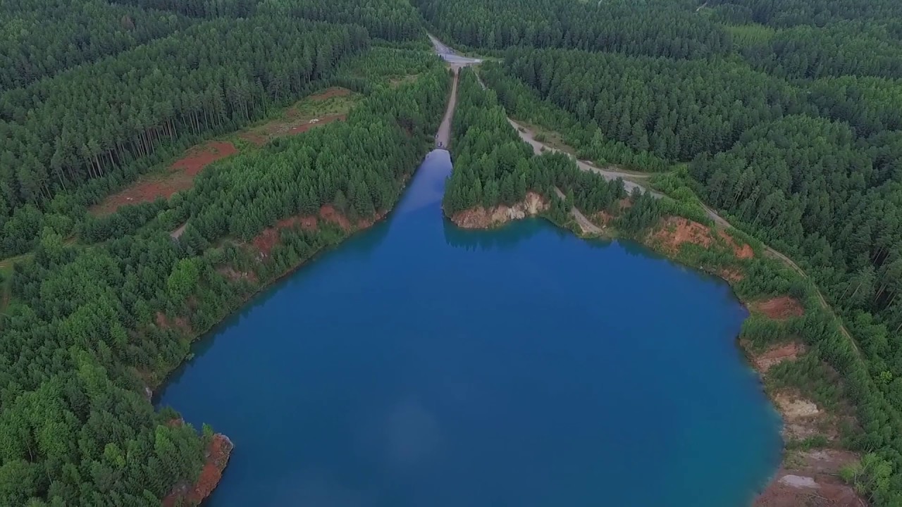 Голубое озеро реж