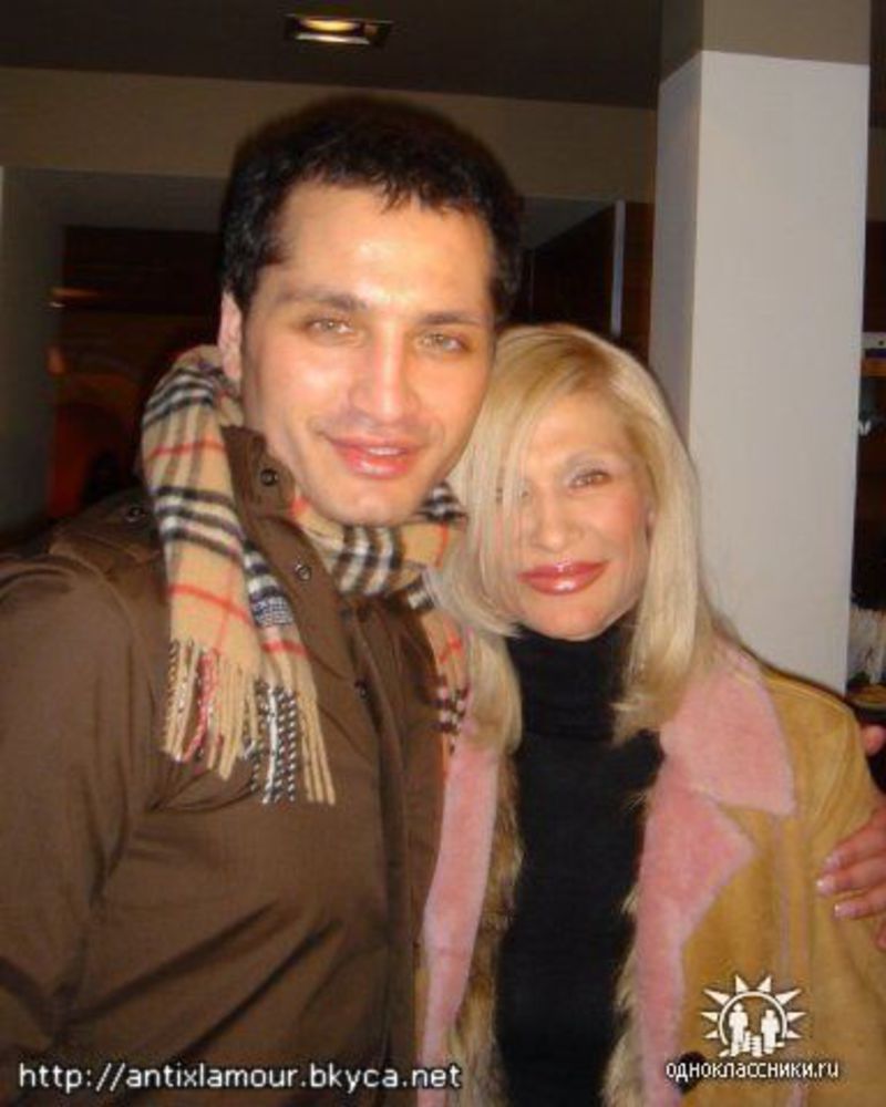 Кем работает жена рустама солнцева. Жена рустама солнцева 2022. Кем работает жена рустама солнцева. Кем работает жена рустама солнцева. Жена рустама солнцева 2022.