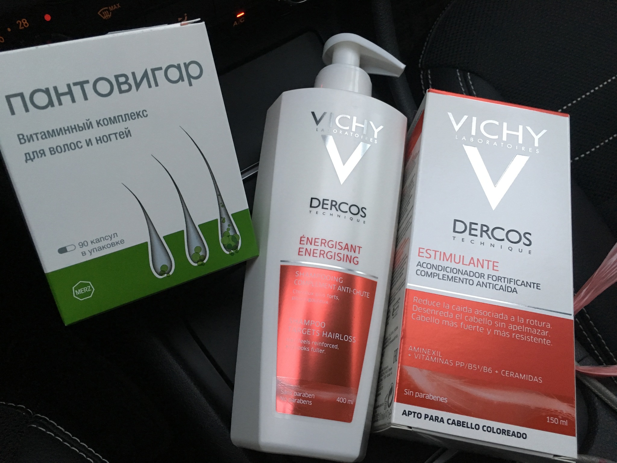 Vichy dercos. Шампунь виши Деркос красный. Виши Деркос зеленый. Шампунь Vichy Dercos с цинком. Виши Деркос от себореи.