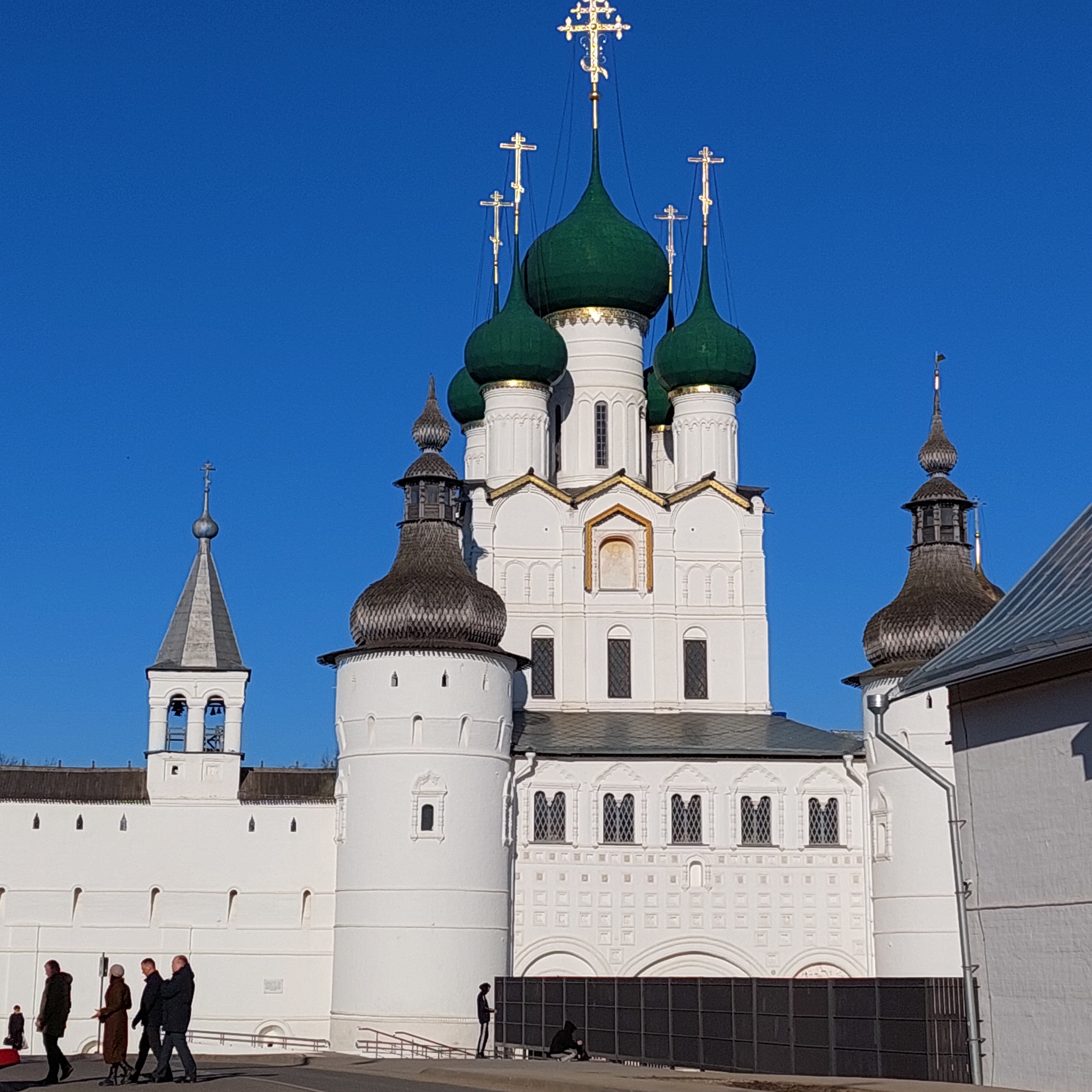 Ярославль ростов великий. Ростов Великий Ярославль. Мышкин - Ростов Великий. Ростов Ярославская область достопримечательности. Ростов Ярославская область Кремль.