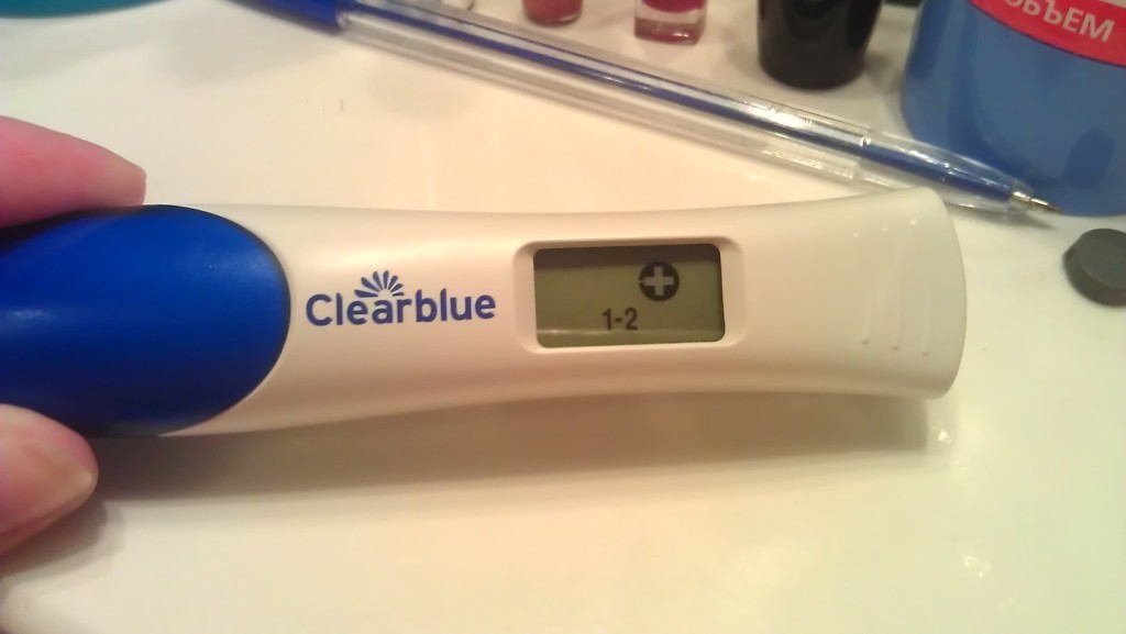 Тест на беременность 1 8. Электронный тест клеар Блю. Clearblue 3+. 12 ДПО клеар Блю. Электронный клеар Блю 12 ДПО.