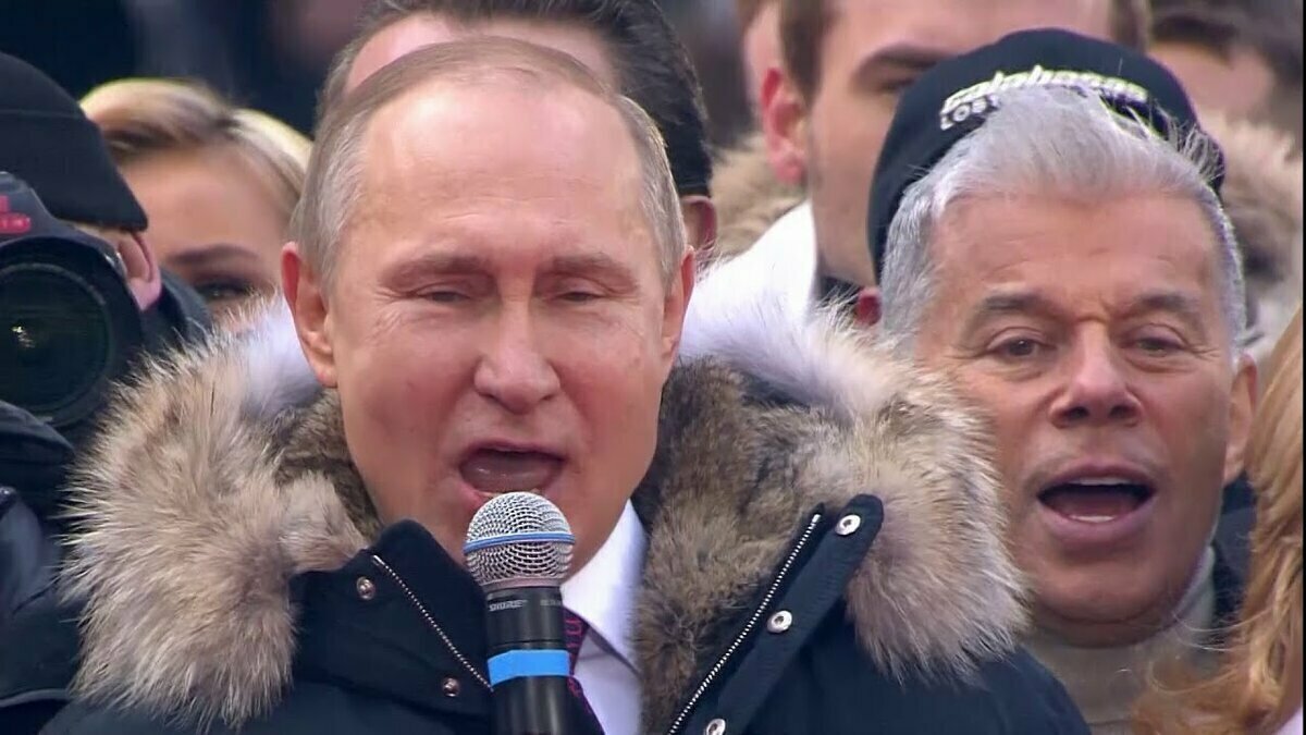 Путин поёт гимн россии