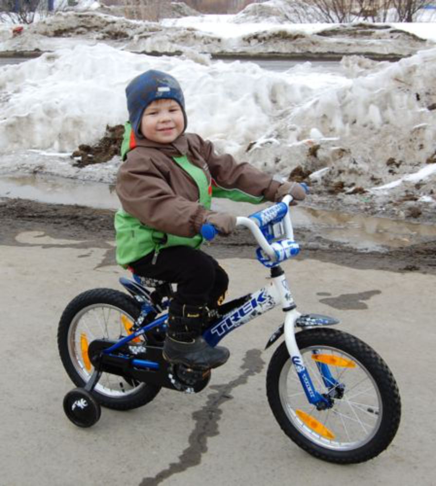 Детский велосипед 18 дюймов фото с ребенком