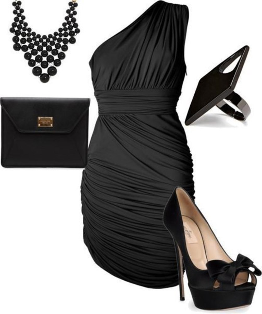 Вечерние платья туфли. Платье черное. Элегантное черное платье. Стильный наряд на вечеринку. Маленькое черное платье вечернее.